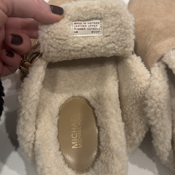 Michael Kors beige suede leather flat mule clogs - Picture 3 of 6